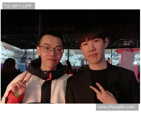 杭州飞盘队与重庆飞盘队赛后复盘分析意识碰撞与战术对抗 杭州飞盘队与重庆飞盘队赛后复盘分析意识碰撞与战术对抗