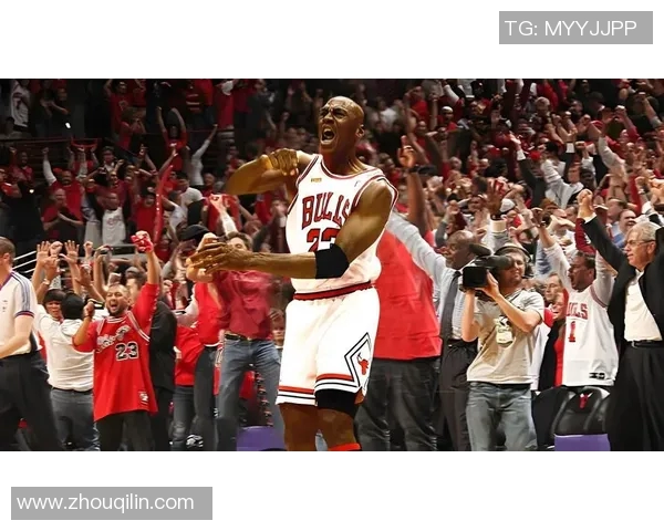 足球明星与乔丹的完美结合打造独特壁纸风格展现运动魅力与激情 足球明星与乔丹的完美结合打造独特壁纸风格展现运动魅力与激情