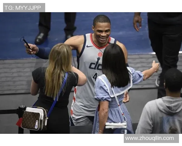 足球明星模仿谁的风格引发热议球迷们的不同看法和讨论 足球明星模仿谁的风格引发热议球迷们的不同看法和讨论